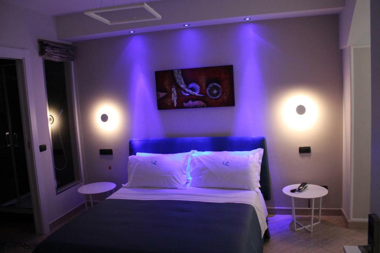 Sonevi Rooms Napoli Eksteriør billede