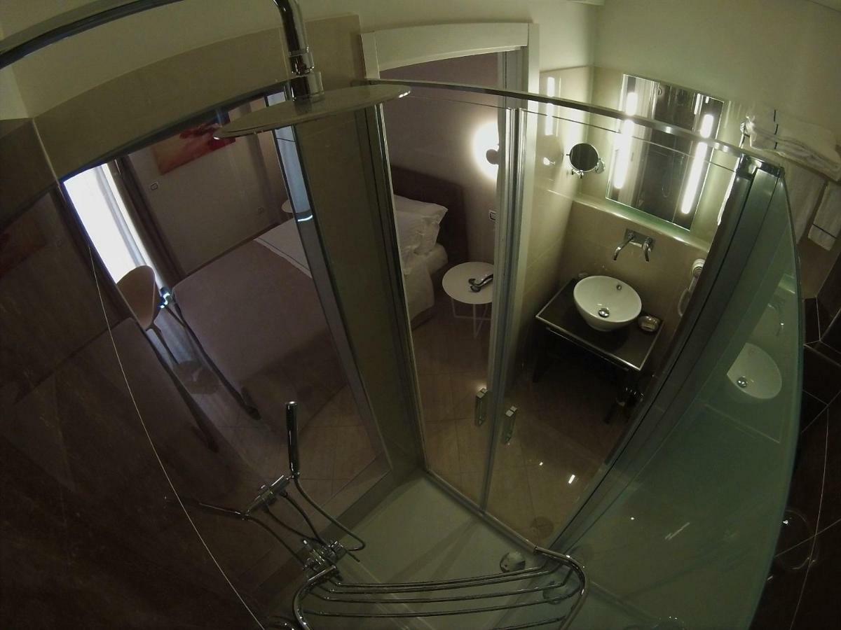 Sonevi Rooms Napoli Eksteriør billede