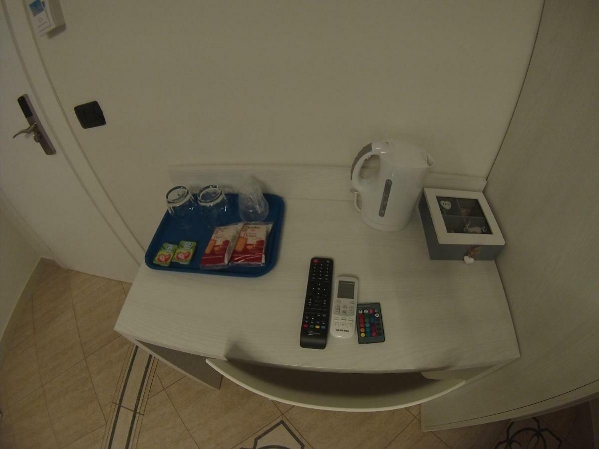 Sonevi Rooms Napoli Eksteriør billede