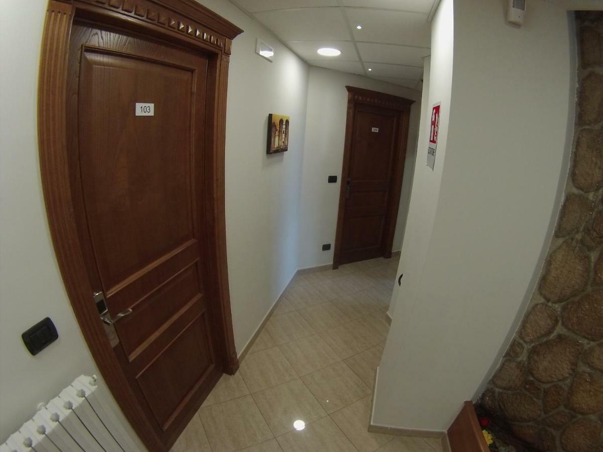 Sonevi Rooms Napoli Eksteriør billede