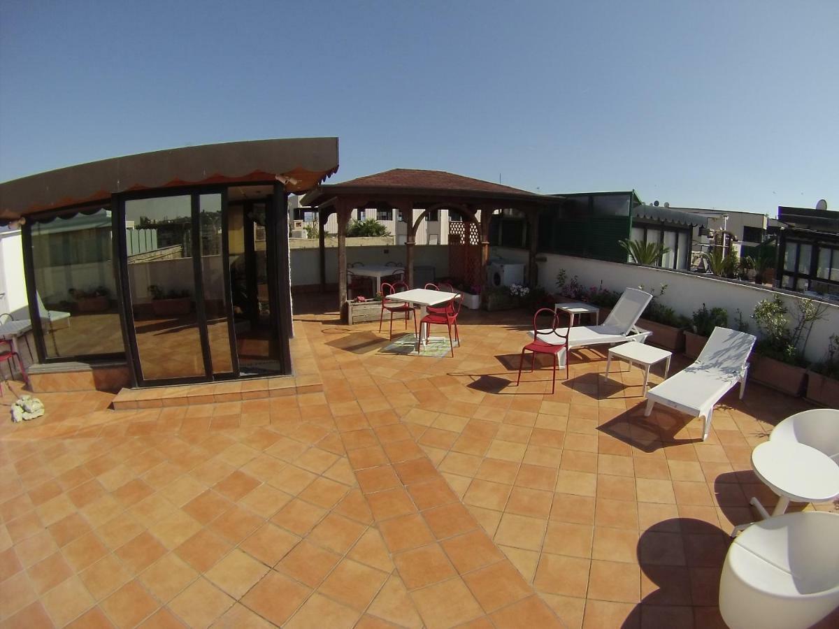 Sonevi Rooms Napoli Eksteriør billede