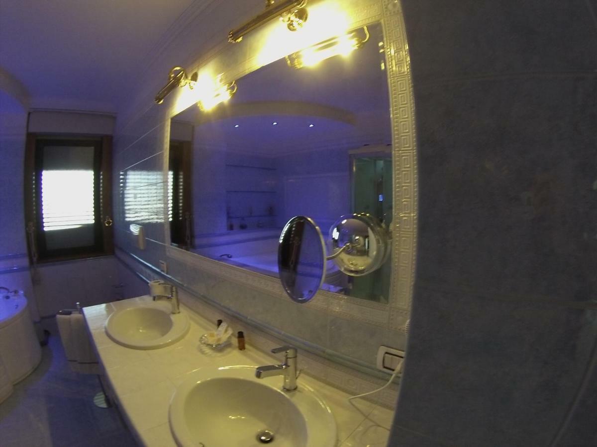 Sonevi Rooms Napoli Eksteriør billede